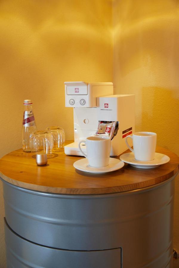 One Suite San Marino Exterior foto